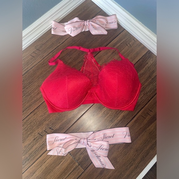 ❤️🔥Victorias secret very sexy plunge bra red lace bra strappy bra - Picture 2 of 15